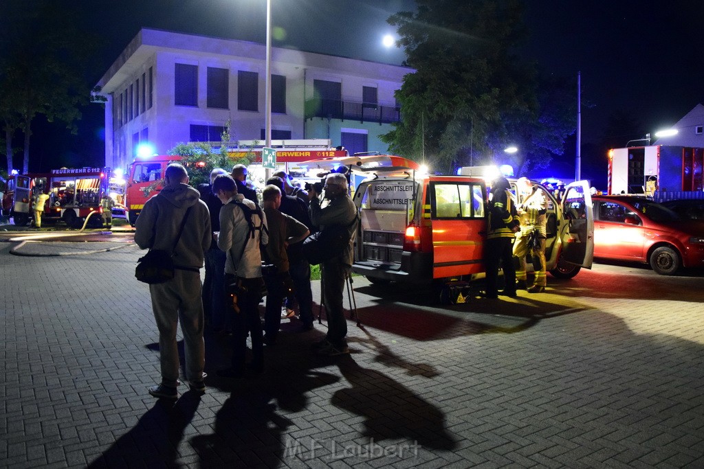 Grossfeuer Einfamilienhaus Siegburg Muehlengrabenstr P0072.JPG - Miklos Laubert